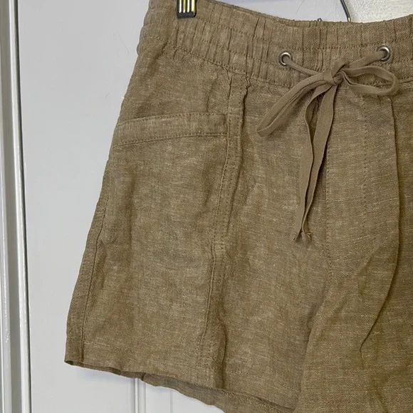 NWOT Tan Relaxed Shorts with Elastic Waist - Picture 4 of 6